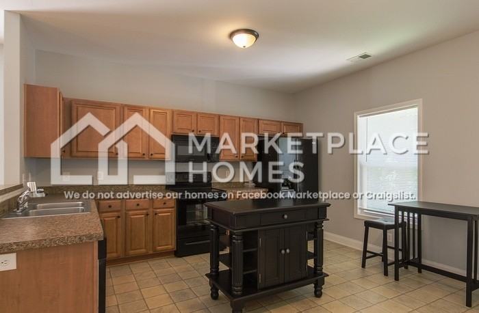 35 Greenbrook Ct - Photo 7 of 26
