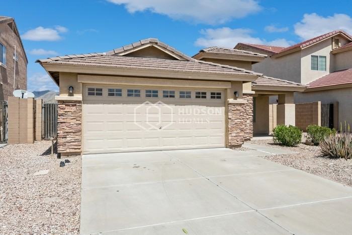 23796 W La Vista Dr - Photo 3 of 27