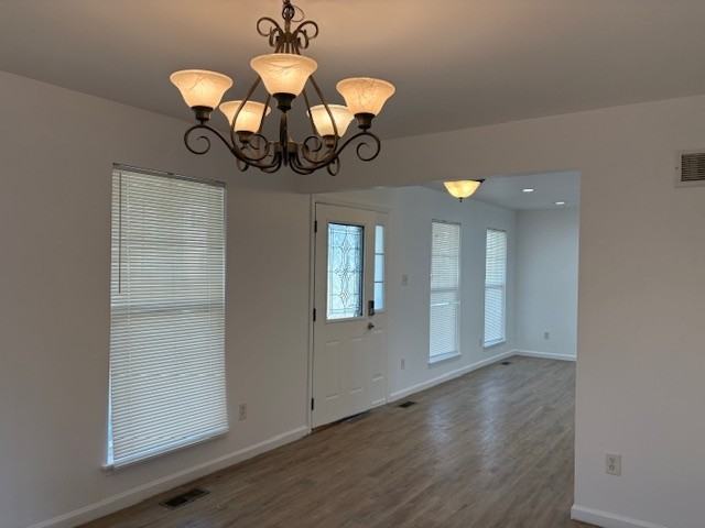 15472 Jost Main St - Photo 4 of 18