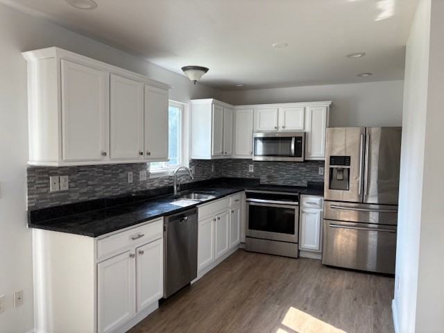 15472 Jost Main St - Photo 5 of 18