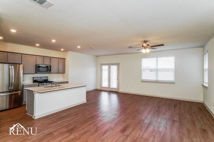13709 Mc Arthur Dr - Photo 6 of 19