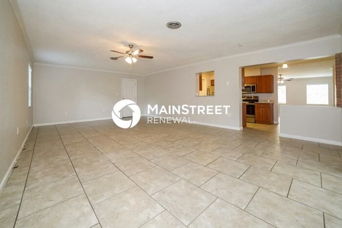 529 Edward Rd - Photo 7 of 16