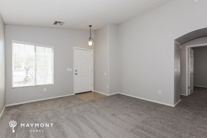 1752 W Harding Ave - Photo 2 of 12