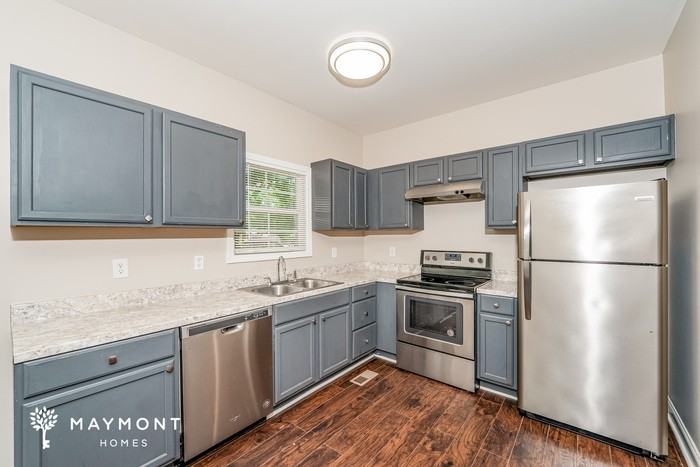 504 30th St N - Photo 6 of 12