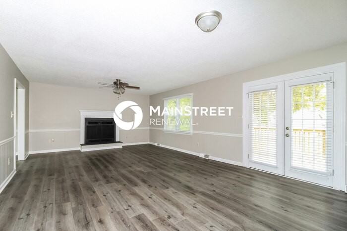 304 Marylebone Dr - Photo 2 of 17