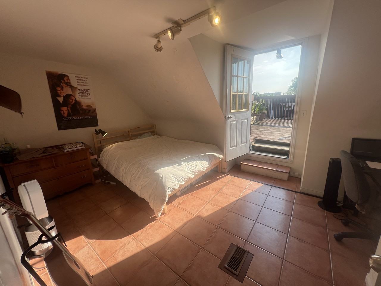 214 Montrose Avenue - Photo 12