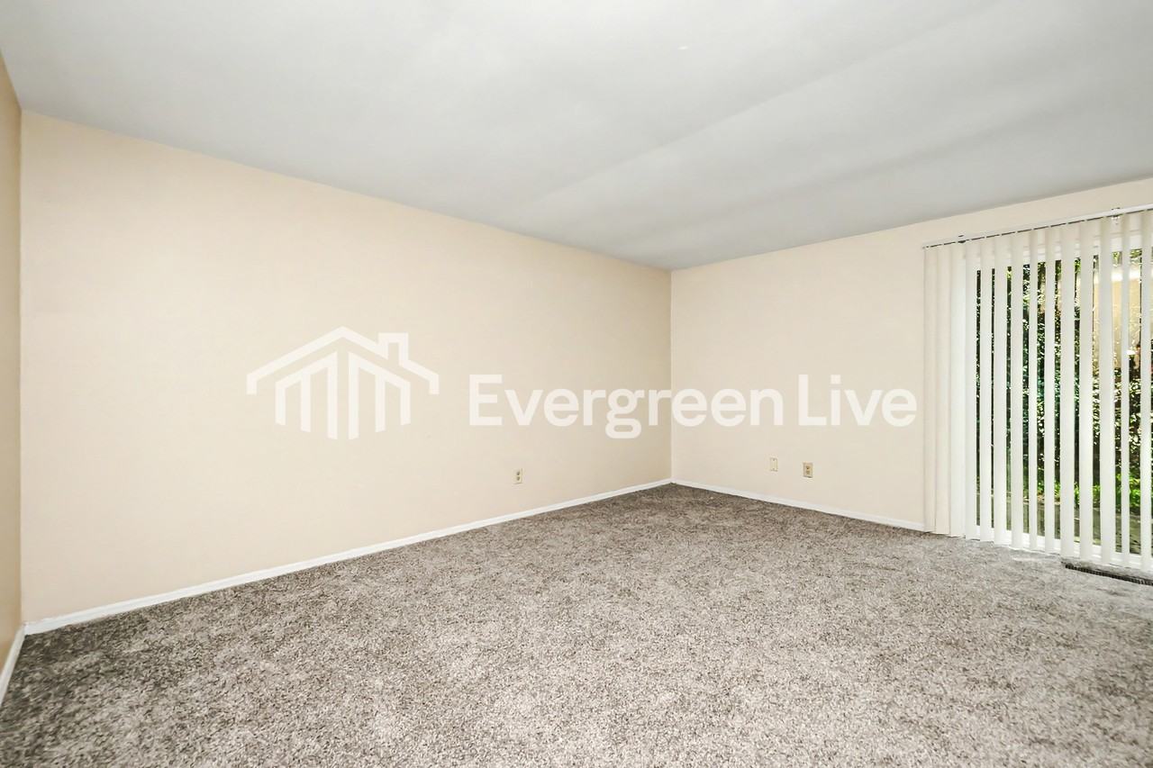 8229 Mount Carmel St - Photo 5 of 15