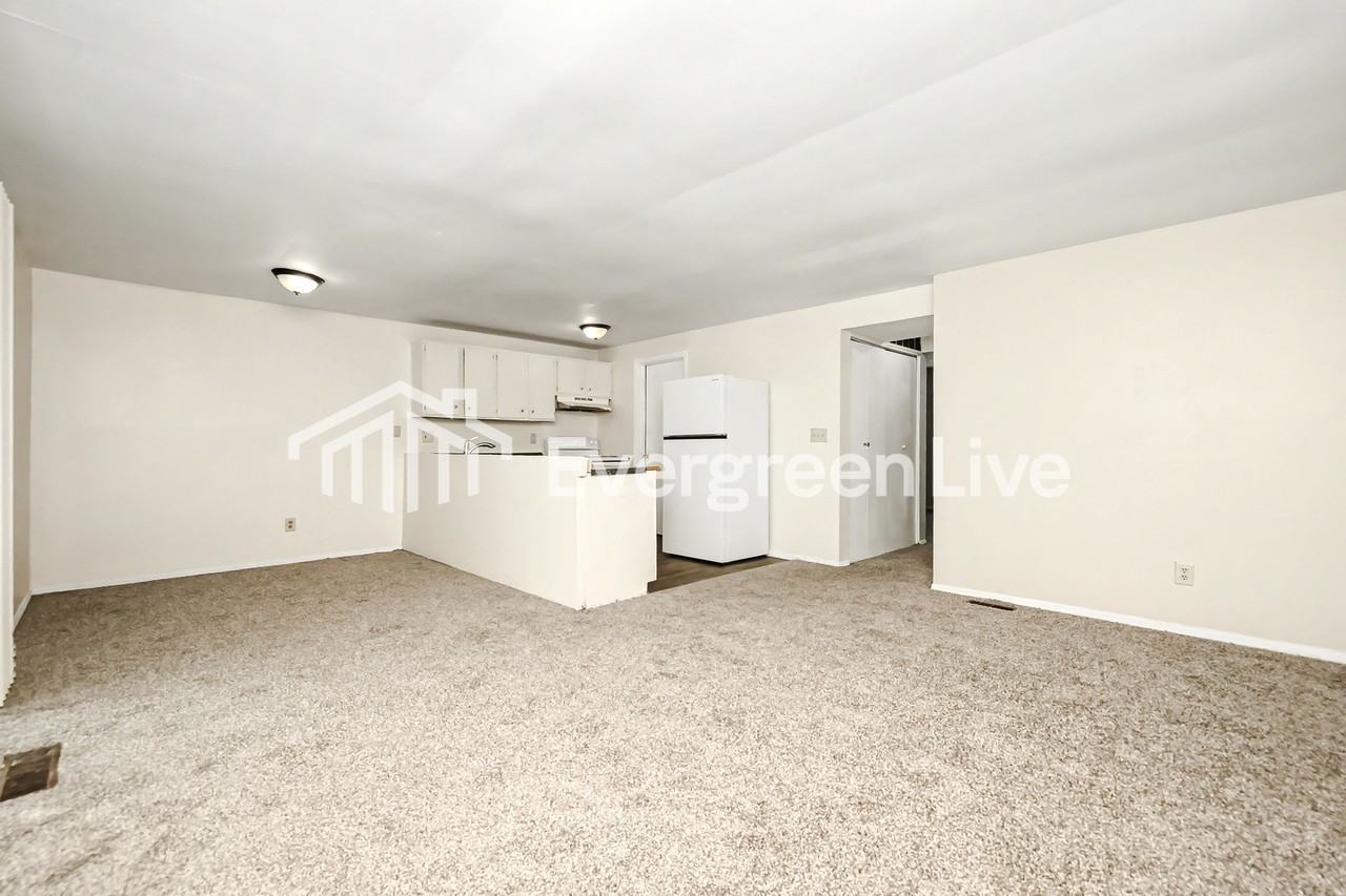 8229 Mount Carmel St - Photo 7 of 15