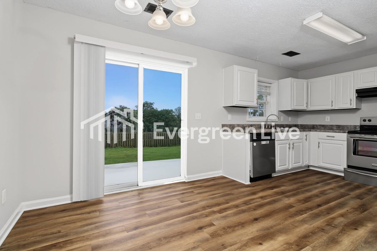149 Riglaw Cir - Photo 5 of 15