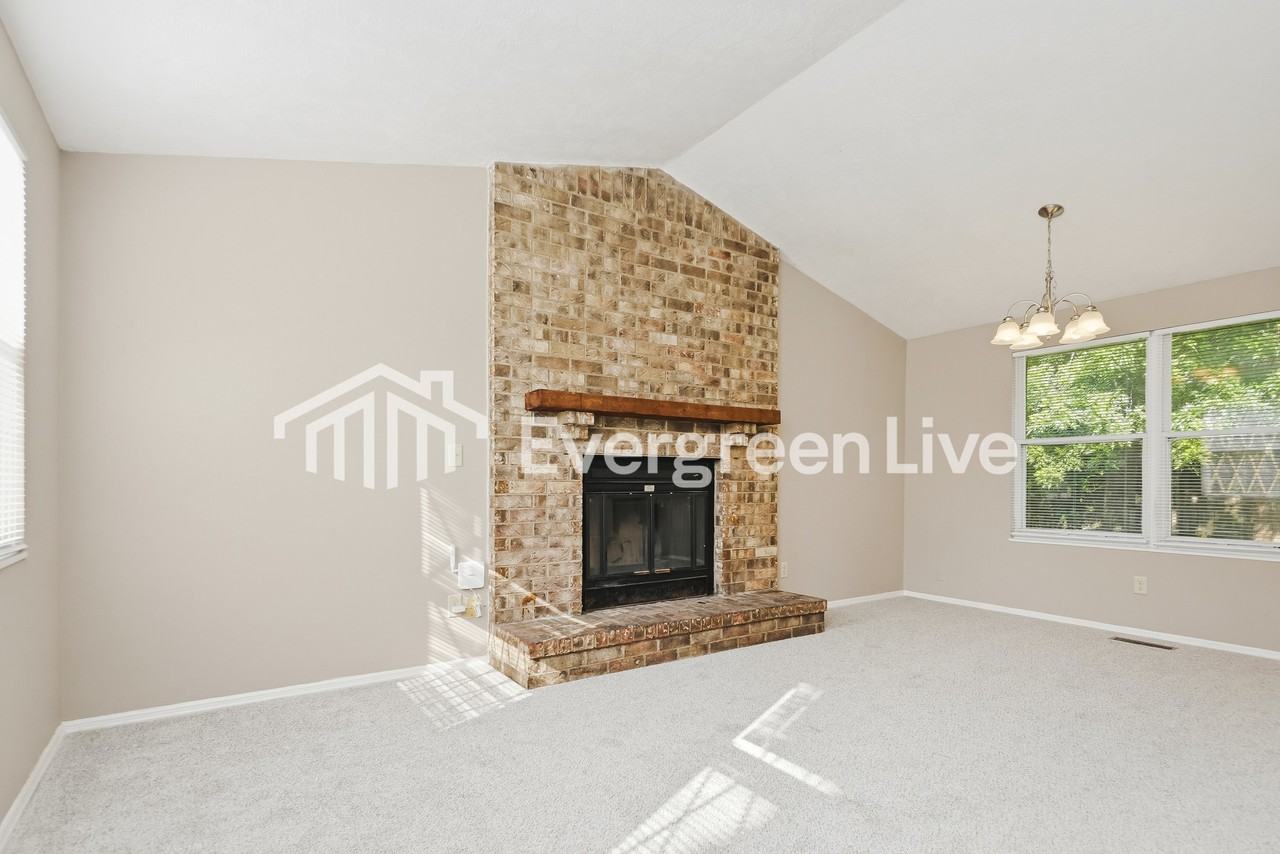 8841 Cherrygate Ct - Photo 3 of 15