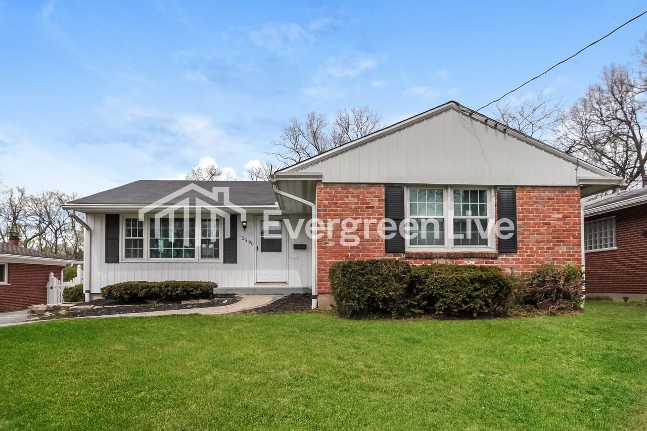 2590 Altura Dr