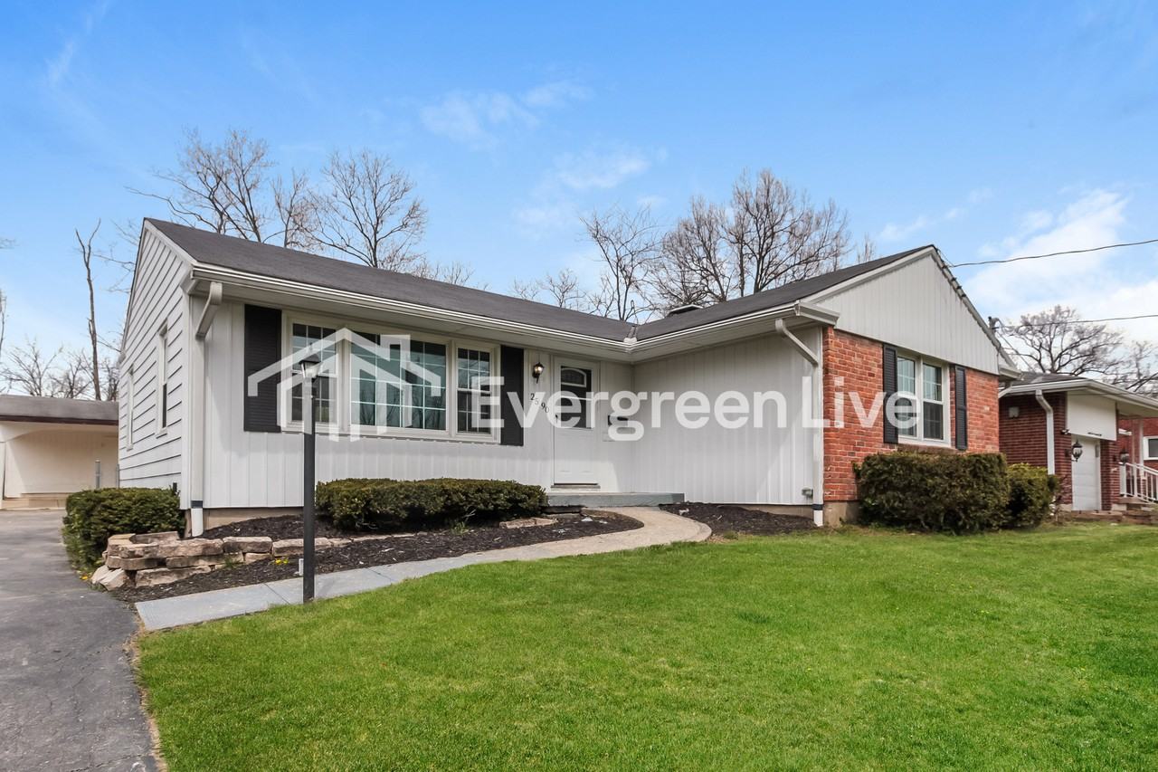 2590 Altura Dr - Photo 2 of 15