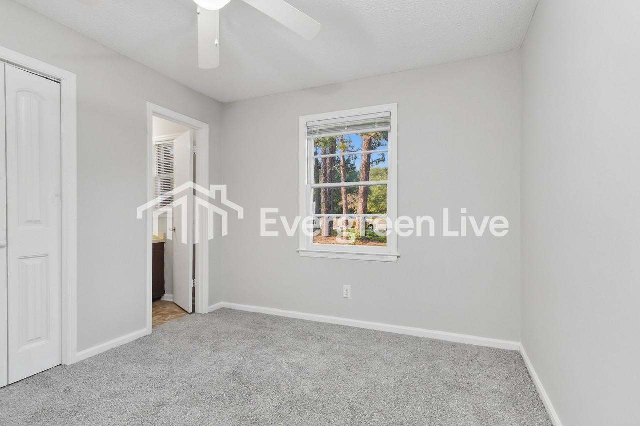 201 Harmon Hill Ct - Photo 7 of 15