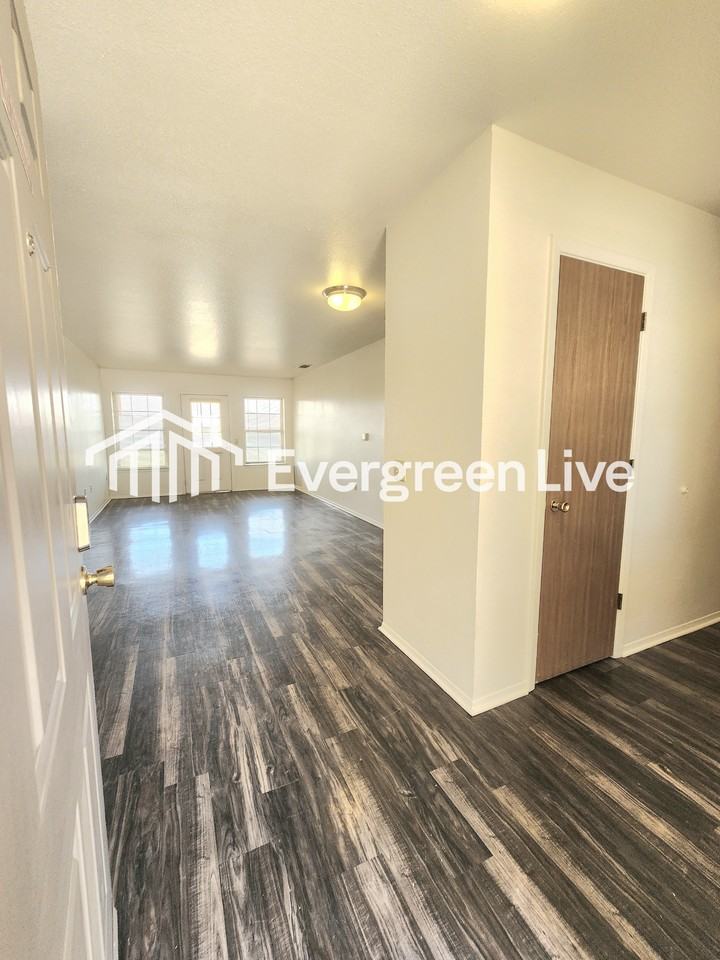 4149 Lew Wallace Dr - Photo 2 of 29