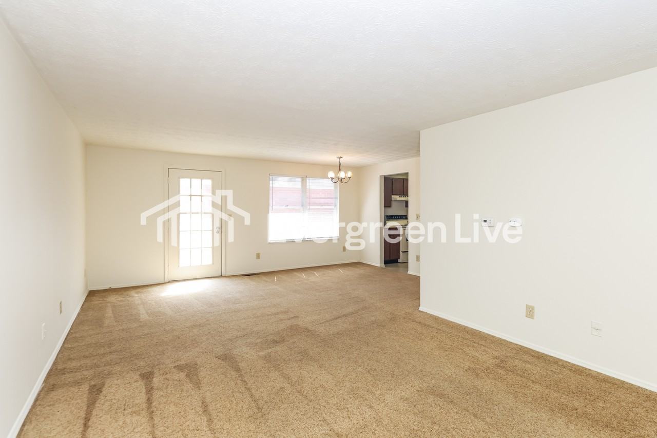 8676 Belle Chase Dr - Photo 4 of 15