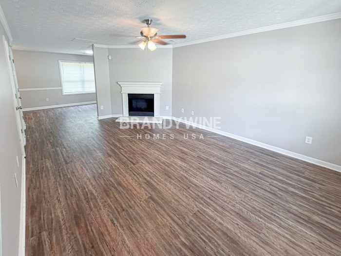 7132 Bowie Dr - Photo 4 of 20