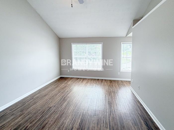 7132 Bowie Dr - Photo 5 of 20