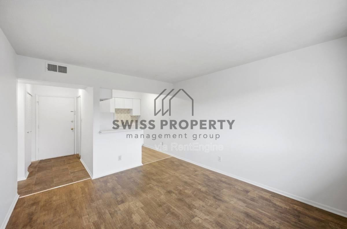 542 Riverview Dr #C2 - Photo 6 of 10