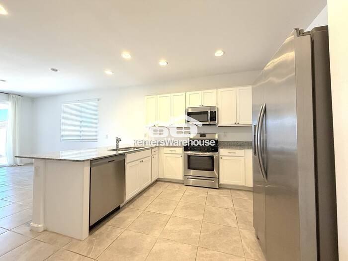 9449 W Montecito Ave - Photo 5 of 18
