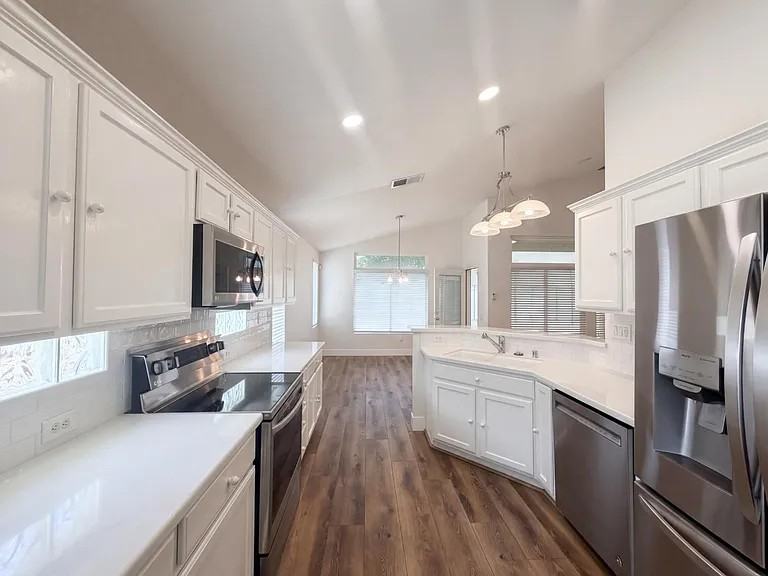 6000 Buggy Whip Lane - Photo 4 of 8