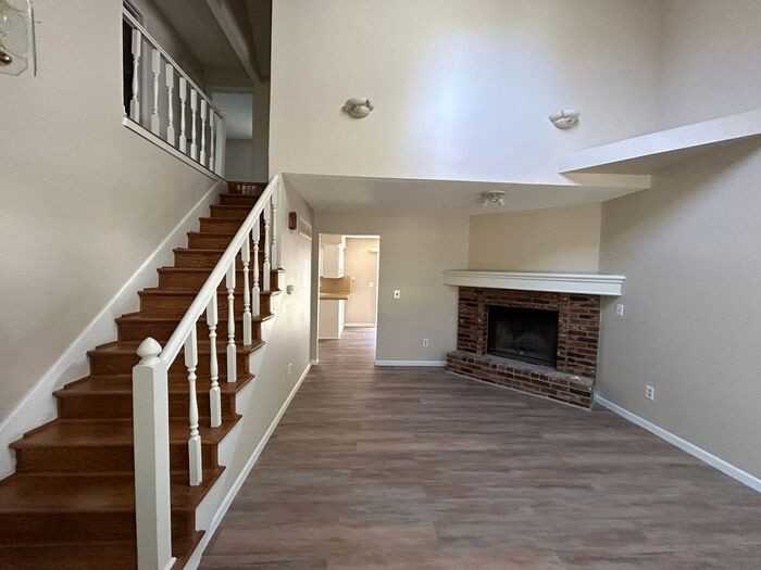 11800 Caenen St - Photo 2 of 18