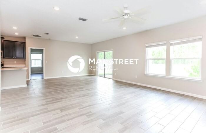 9689 Lemon Grass Ln - Photo 4 of 16