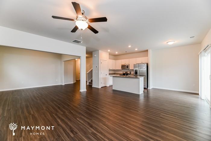 376 Augustine Dr - Photo 5 of 16