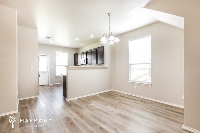 417 Auburn Park - Photo 7 of 16