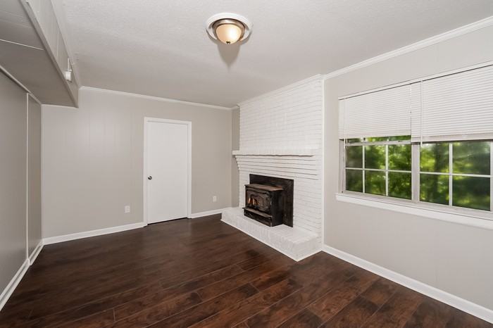 845 Twin Ridge Dr - Photo 2 of 10