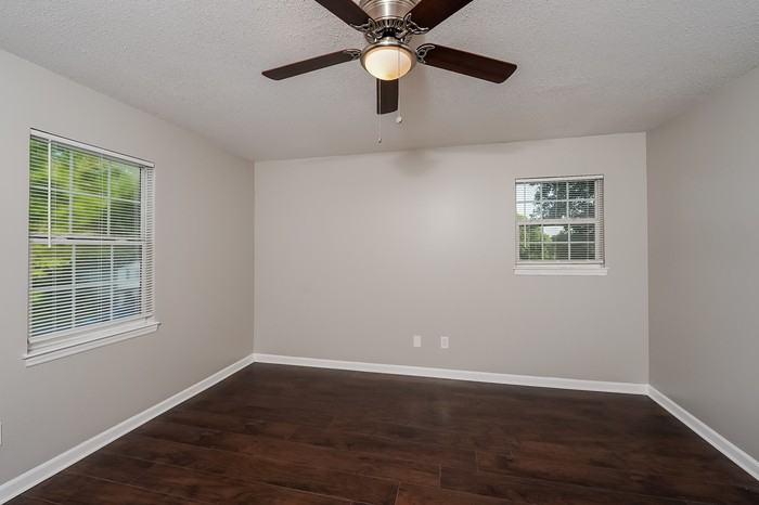 845 Twin Ridge Dr - Photo 5 of 10