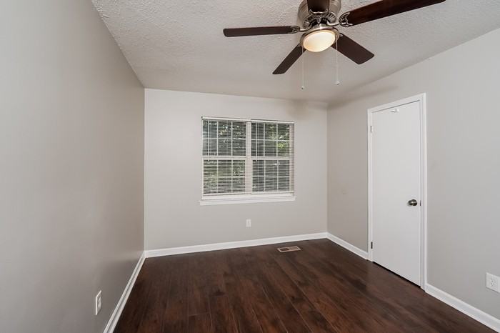 845 Twin Ridge Dr - Photo 7 of 10