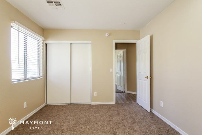 2149 N Santiana Pl - Photo 7 of 12