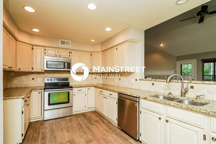 1617 Palisades Dr - Photo 6 of 15