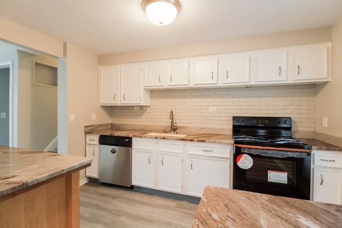 608 Jeffery Ct - Photo 5 of 10