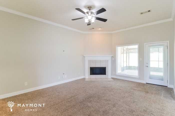 1813 Aspen Way - Photo 4 of 12