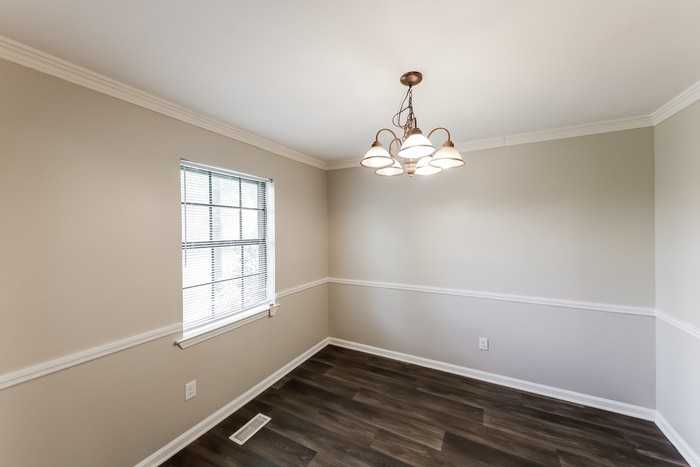 3405 Hilltop Rd Se - Photo 4 of 10
