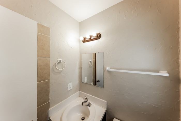 3405 Hilltop Rd Se - Photo 7 of 10