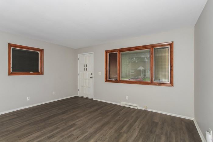 9292 Coogan Dr - Photo 2 of 10