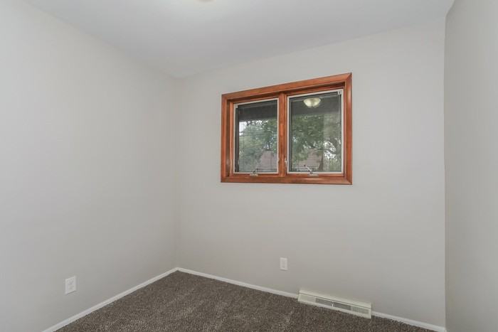 9292 Coogan Dr - Photo 6 of 10