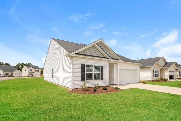 301 Augustine Dr - Photo 4 of 14