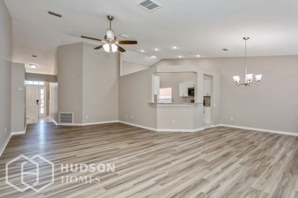 10416 Hallmark Blvd - Photo 4 of 17