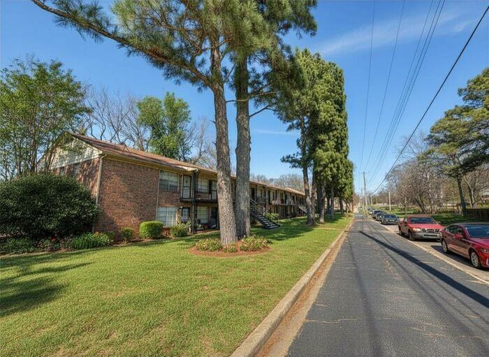 2789 Beverly Hills Rd #7 - Photo 6 of 10
