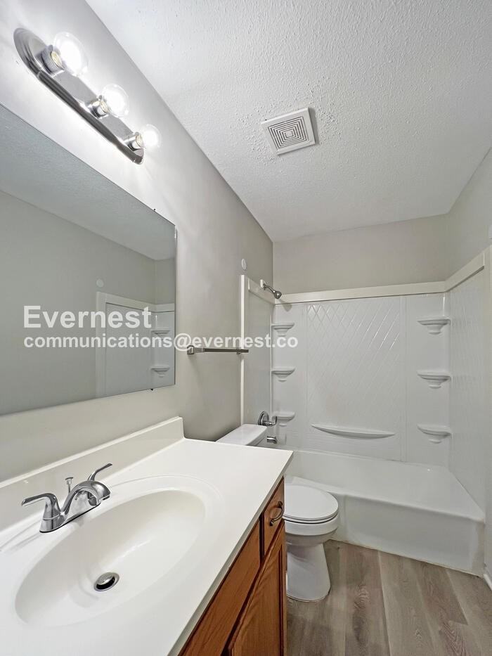 2372 Ashland Dr - Photo 6 of 14