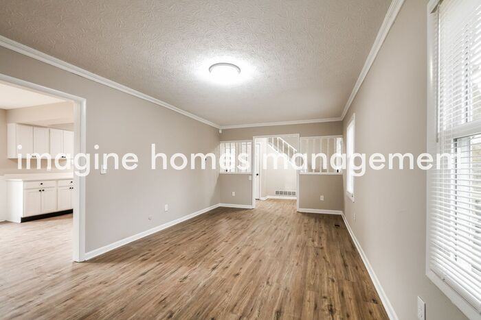 11726 Wainwright Blvd - Photo 3 of 14