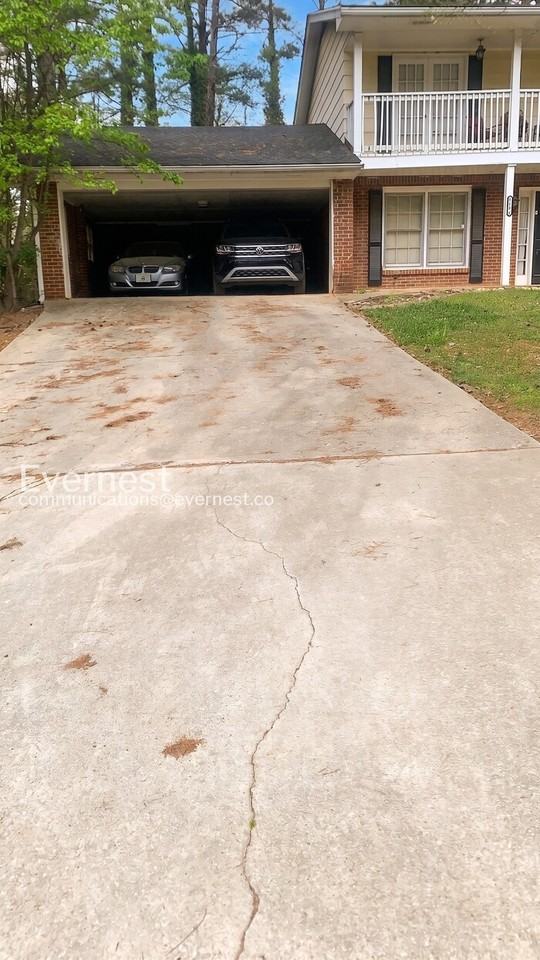 1166 Shoreham Dr - Photo 2 of 11