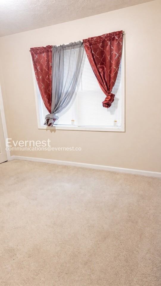 1166 Shoreham Dr - Photo 6 of 11