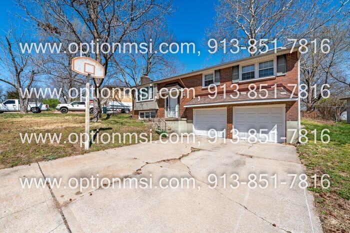 4508 Nw 50th Ter - Photo 2 of 28