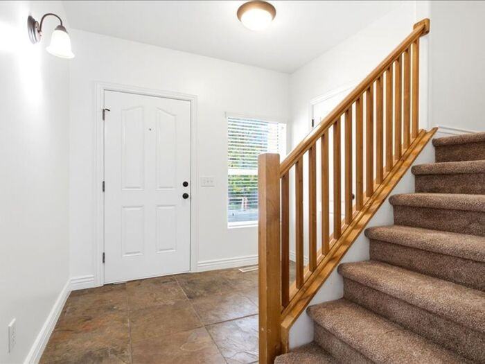 2113 E Glamis Ct - Photo 3 of 32