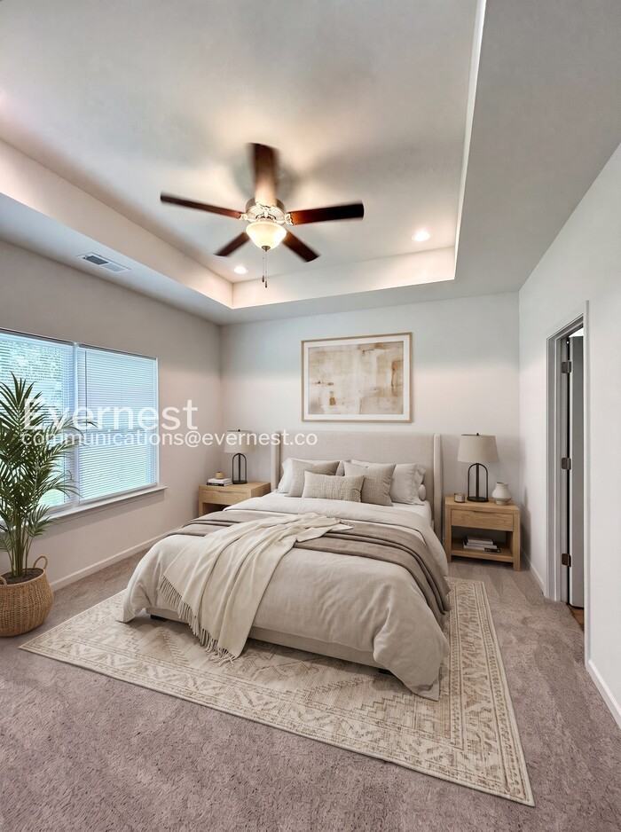 1808 Hemlock Ave - Photo 3 of 15