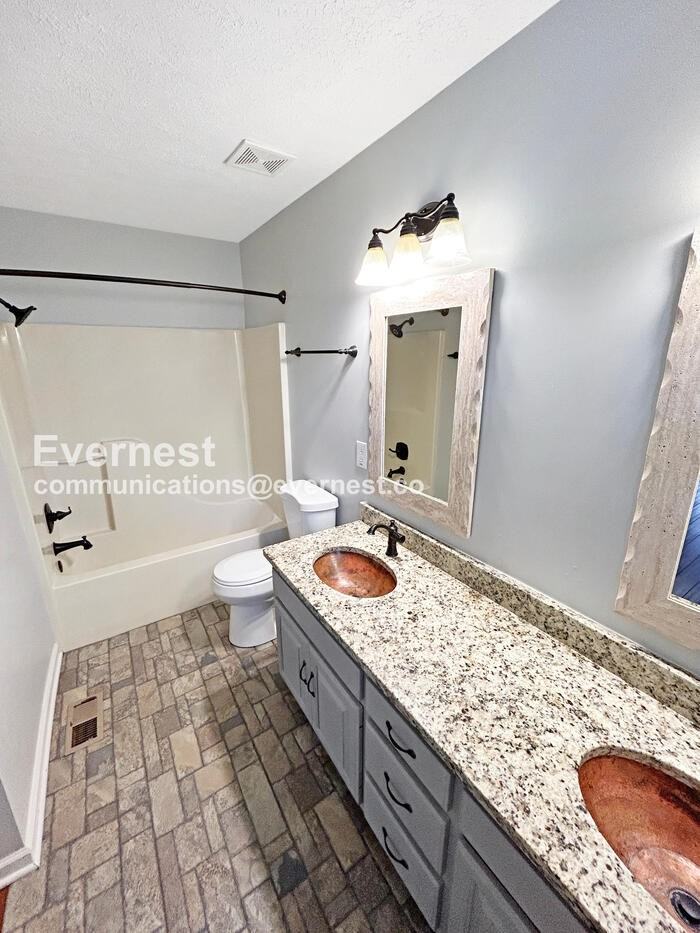 110 Beechbrook Ct - Photo 7 of 17
